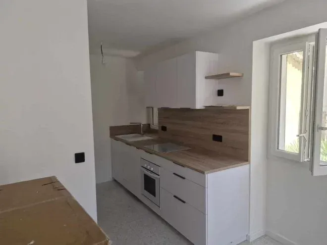 Rénovation peinture intérieure à Saint-Martin-du-Var : retour de chantier sur une maison à étage