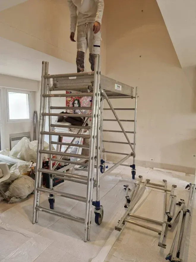 Rénovation peinture – Appartement 2 étages à Cannes
